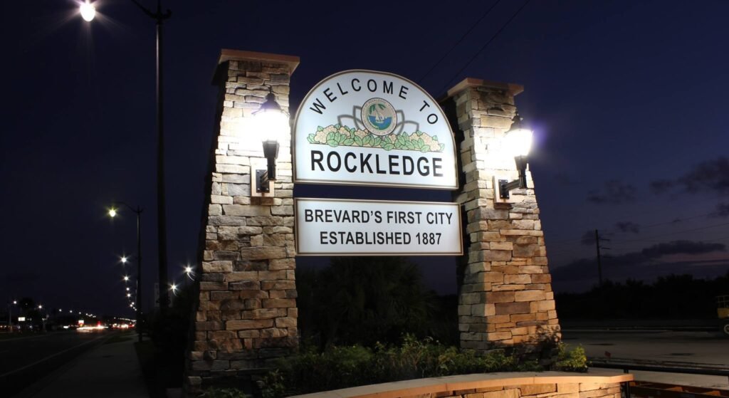 rockledge florida sign in the dark